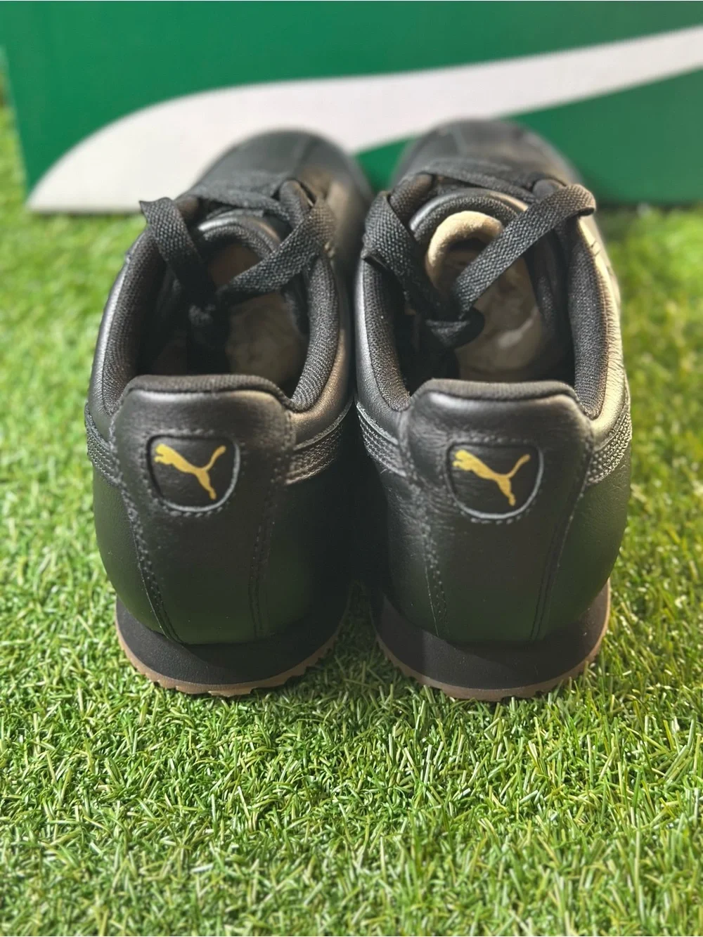 PUMA ROMA CLASSIC GUM LEATHER, SIZES 10.5 AND 11.5 MENS, BLACK/ TEAM GOLD , NEW
